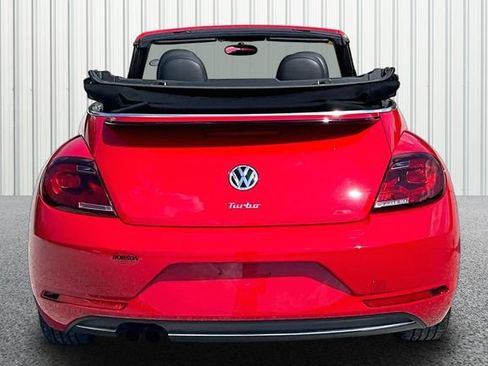 Used 2019 Volkswagen Beetle 2.0T S FWD image 4