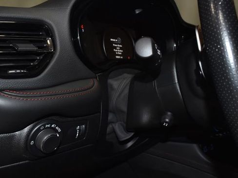 Certified 2024 Dodge Durango GT image 28