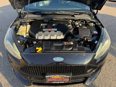 Used 2017 Ford Focus ST FWD image 28
