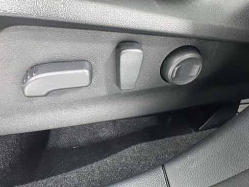 Certified 2022 Subaru Forester Touring w/ Popular Package #3 image 13