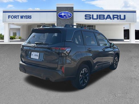 Certified 2025 Subaru Forester Premium image 3