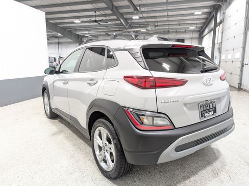 Used 2023 Hyundai Kona SEL image 5