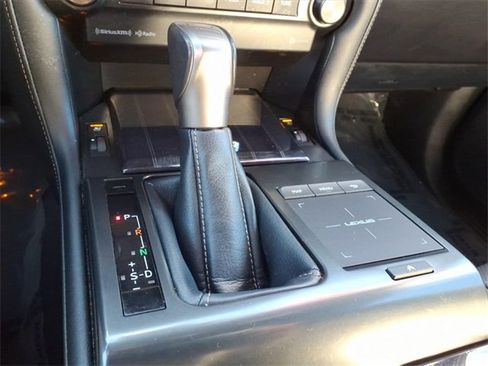 Used 2023 Lexus GX 460 Premium image 25