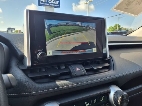 Used 2024 Toyota RAV4 XLE FWD image 26