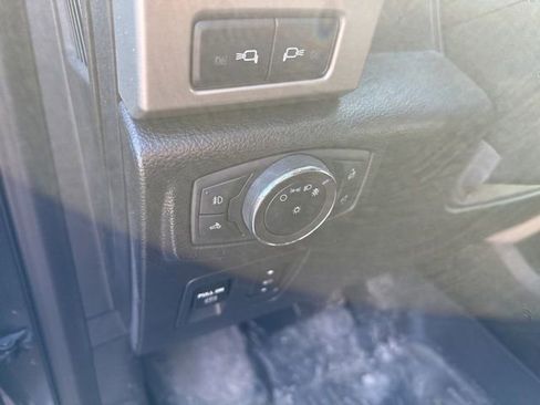 Used 2020 Ford F150 Lariat w/ Equipment Group 502A Luxury image 15