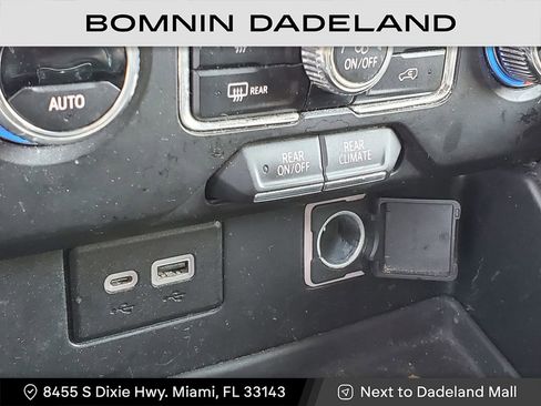 Used 2021 GMC Yukon SLE image 25