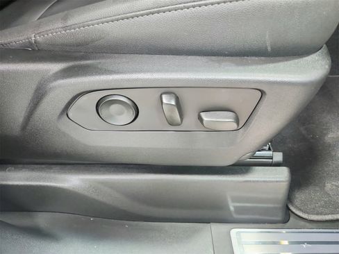 Used 2022 GMC Sierra 1500 SLT w/ SLT Premium Plus Package image 42