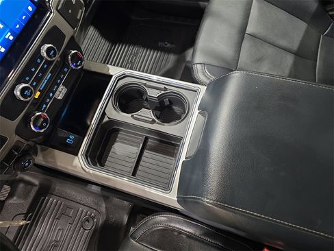 Used 2022 Ford F450 Lariat w/ FX4 Off-Road Package image 25