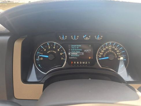 Used 2014 Ford F150 XLT w/ Equipment Group 302A Luxury image 18
