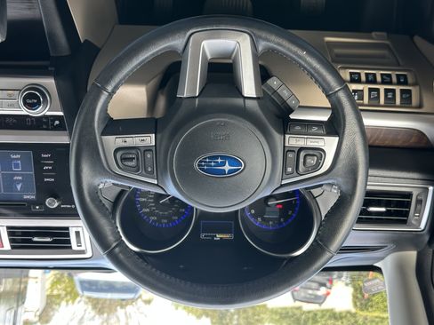 Used 2017 Subaru Outback 3.6R Limited image 19