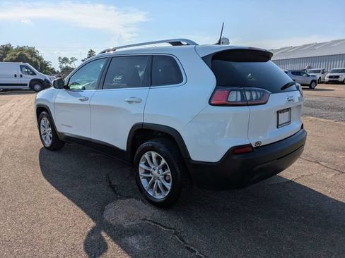 Used 2019 Jeep Cherokee Latitude w/ Popular Appearance Group FWD image 6