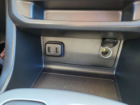 Used 2022 Chevrolet Colorado LT w/ Fleet Safety Package image 20