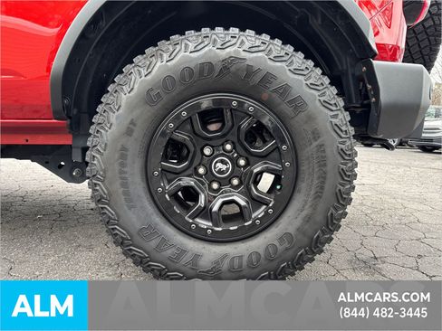 Used 2022 Ford Bronco Wildtrak image 23