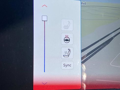 Certified 2024 Jeep Wagoneer L Series II w/ Convenience Group I image 40