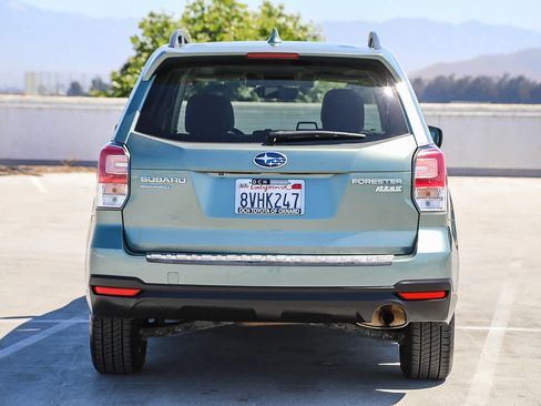 Used 2017 Subaru Forester 2.5i Premium AWD/4WD image 6