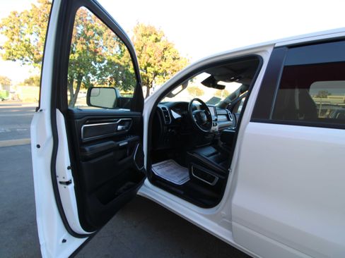 Used 2022 RAM 1500 Laramie image 12