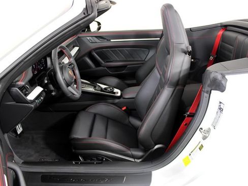 Certified 2026 Porsche 911 Carrera 4 GTS AWD/4WD image 5