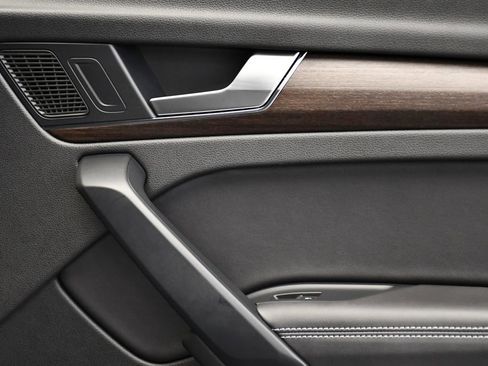 Certified 2023 Audi Q5 2.0T Premium Plus w/ Premium Plus Package image 51