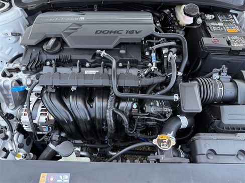 New 2025 Kia K4 LXS image 23