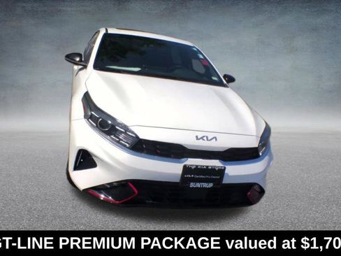 Used 2022 Kia Forte GT-Line w/ GT-Line Premium Package image 2