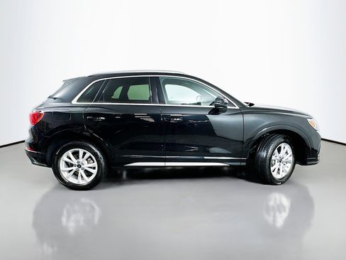 Used 2025 Audi Q3 2.0T Premium w/ Convenience Package AWD/4WD image 8