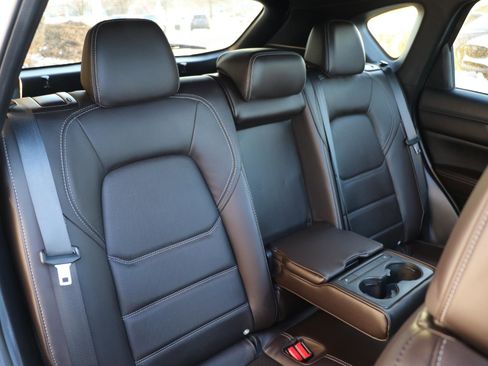 Certified 2025 MAZDA CX-5 Signature image 9