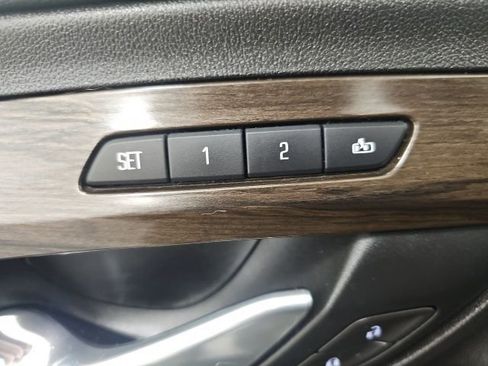 Used 2018 GMC Terrain Denali w/ Comfort Package image 14