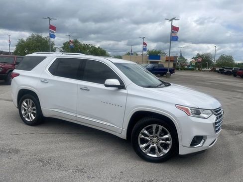 Used 2020 Chevrolet Traverse High Country w/ LPO, Floor Liner Package FWD image 2