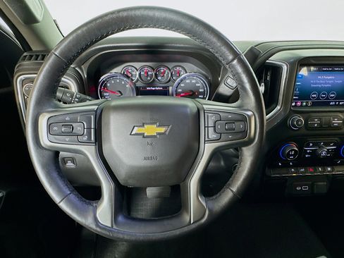 Used 2021 Chevrolet Silverado 1500 LT RWD image 10