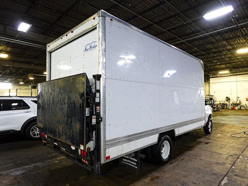Used 2019 Ford E-350 and Econoline 350 Super Duty w/ Power Windows & Locks Group RWD image 6