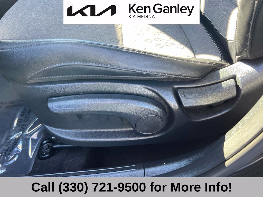 Certified 2025 Kia Seltos S AWD/4WD image 26