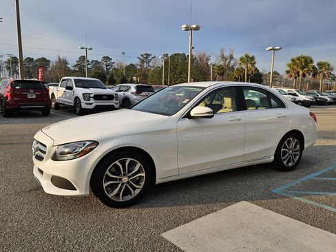 Used 2016 Mercedes-Benz C 300 Sedan image 2