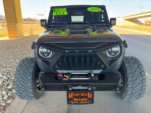 Used 2020 Jeep Wrangler Unlimited Sahara image 6