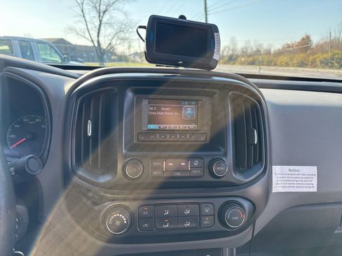 Used 2016 Chevrolet Colorado W/T w/ WT Convenience Package RWD image 16