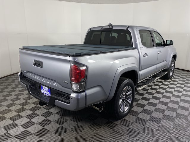 Used 2017 Toyota Tacoma Limited w/ Tow Package RWD image 8