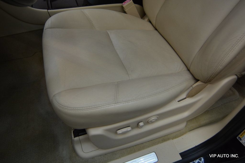 Used 2007 Cadillac Escalade AWD w/ Climate Package image 17