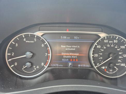 Used 2023 Nissan Altima 2.5 SV FWD image 18