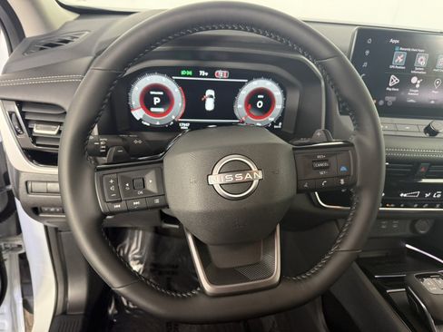 Used 2026 Nissan Rogue SL FWD image 20
