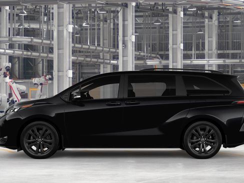New 2026 Toyota Sienna XSE FWD image 4