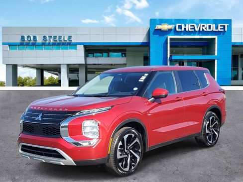 Used 2024 Mitsubishi Outlander SE image 3
