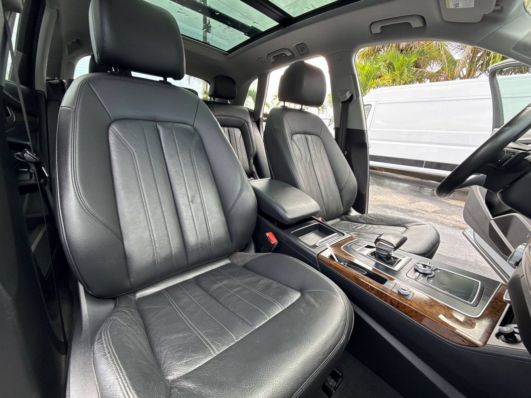 Used 2018 Audi Q5 2.0T Premium Plus w/ Premium Plus Package AWD/4WD image 26
