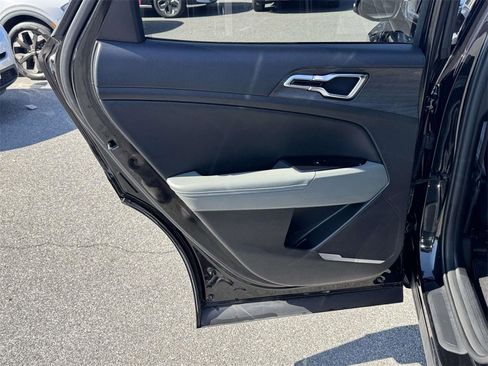 Used 2023 Kia Sportage X-Line image 12