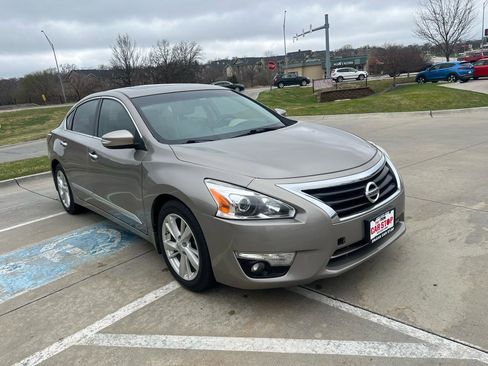 Used 2015 Nissan Altima 2.5 SL w/ Technology Package image 4