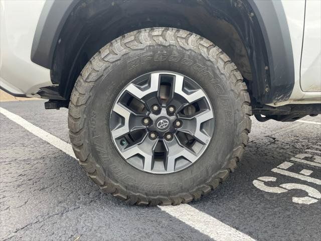 Certified 2021 Toyota Tacoma TRD Off-Road w/ Technology Package AWD/4WD image 25
