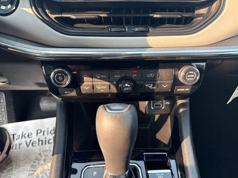 Used 2024 Jeep Compass Limited AWD/4WD image 18