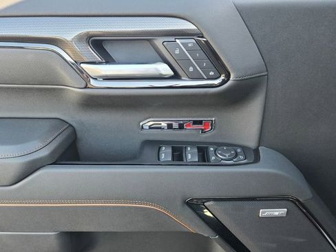 New 2026 GMC Sierra 1500 AT4 w/ Technology Package AWD/4WD image 13