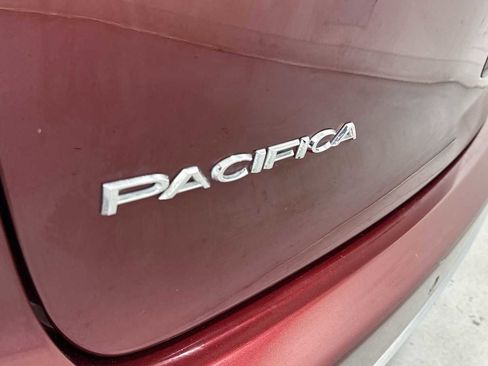 Used 2017 Chrysler Pacifica Touring-L Plus w/ Advanced Safetytec Group image 28