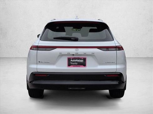 New 2026 Toyota Crown Signia image 8