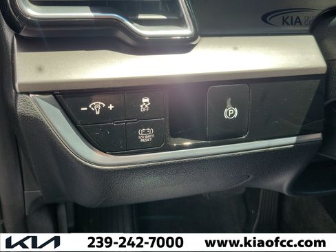 Certified 2023 Kia Sportage EX AWD/4WD image 25