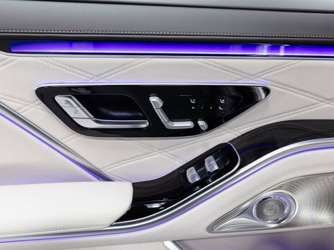 Used 2024 Mercedes-Benz Maybach S 580 Maybach S 580 image 29